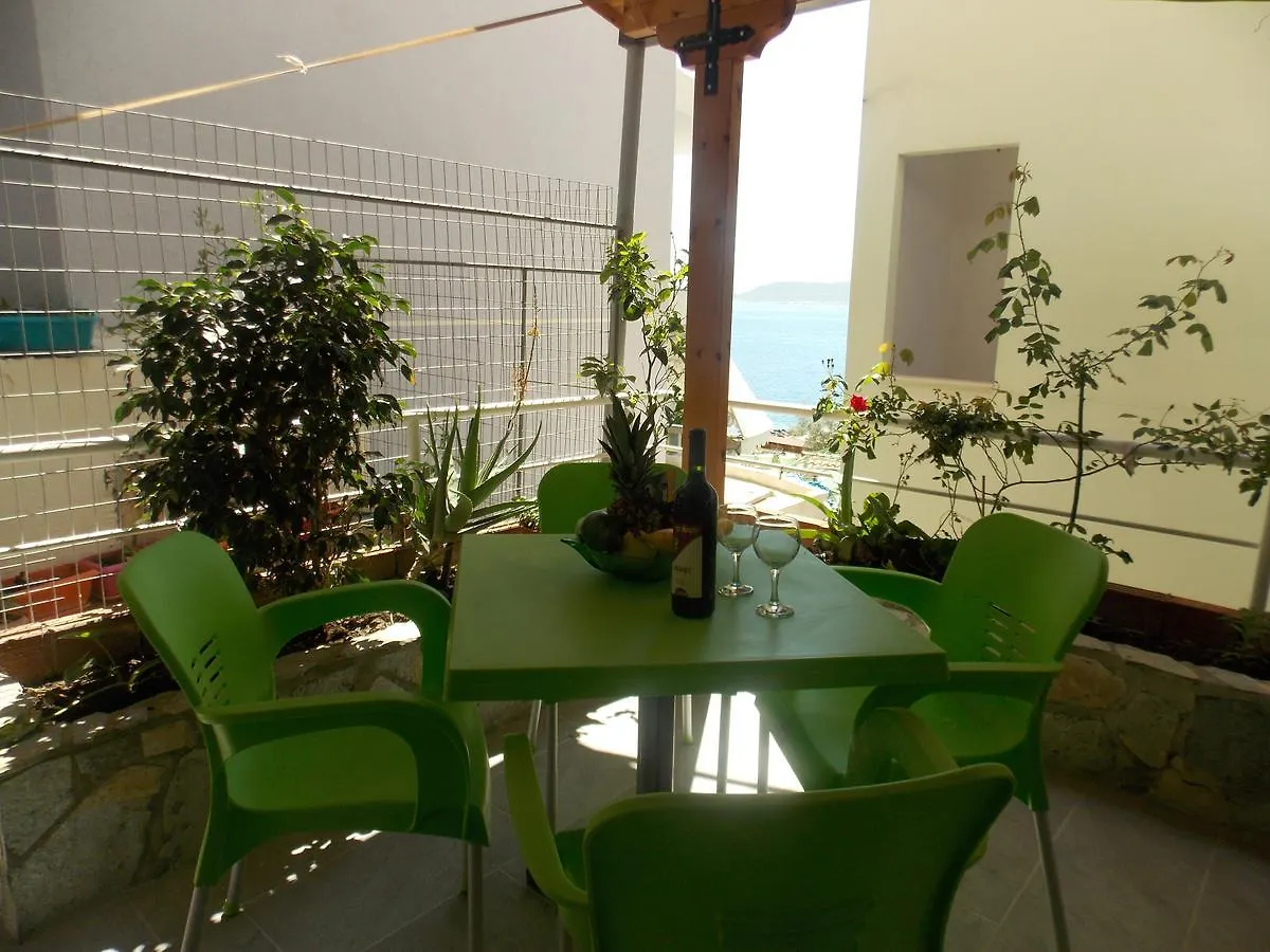 Kleri Beach Apartments Sarandë